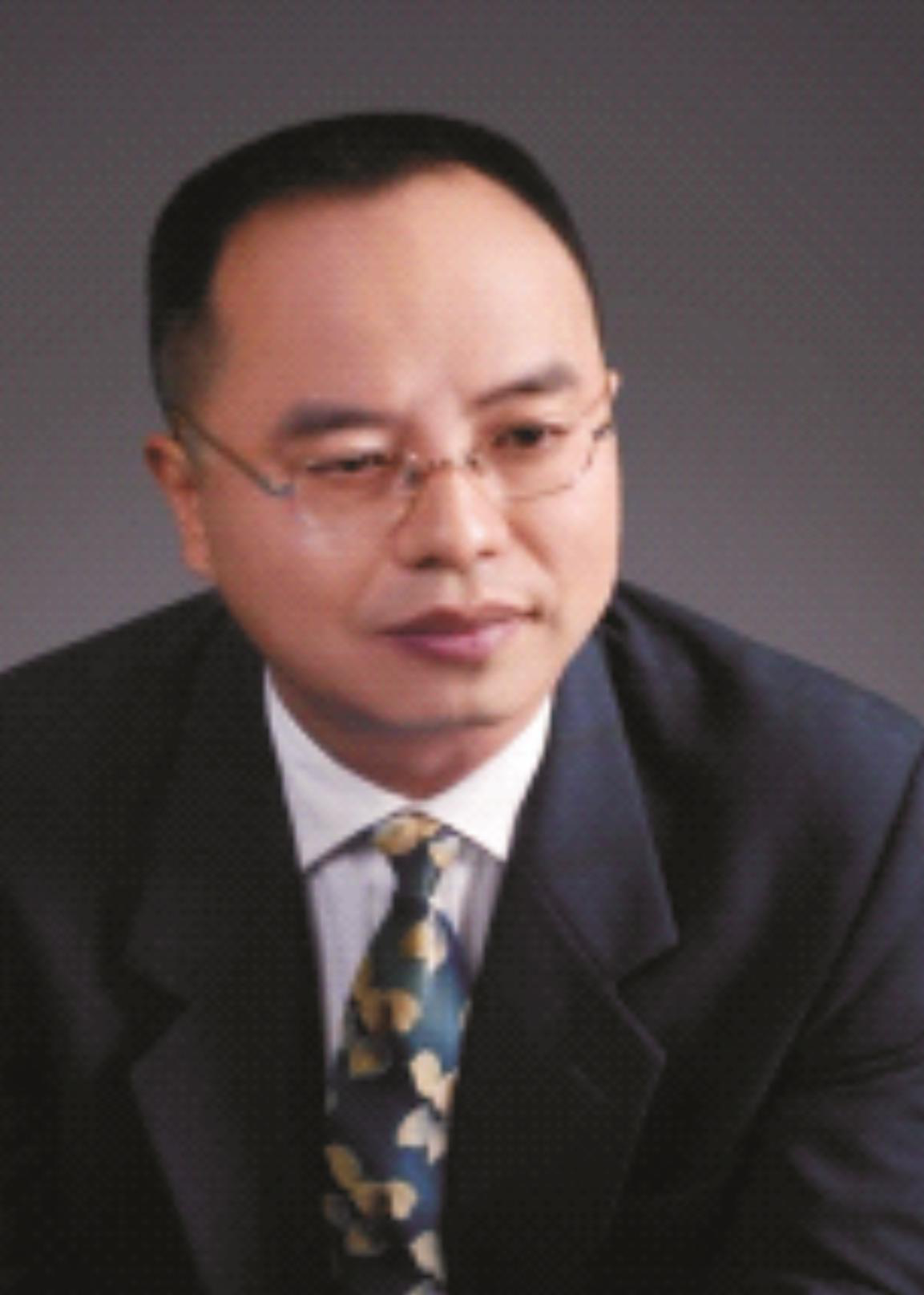 余能偉.png